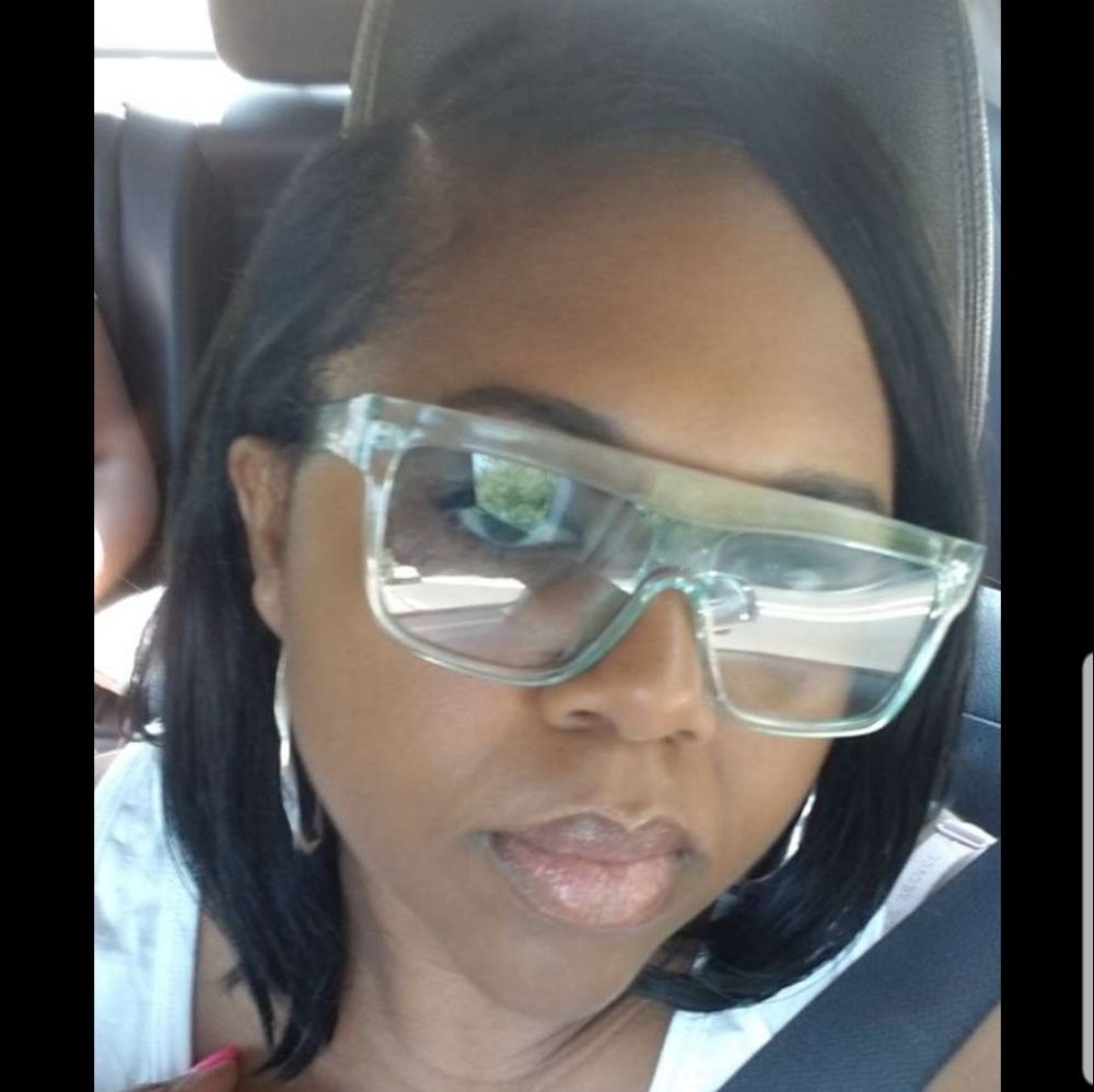Meet your Posher, Tene